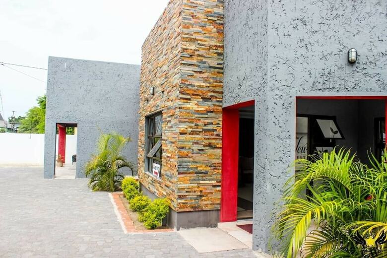 Hotel The New Mall Guest House