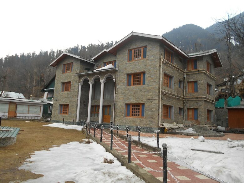 Hotel Abshar