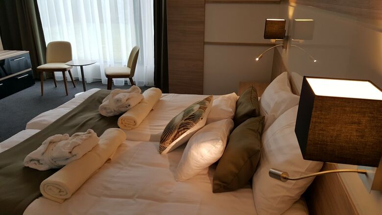 Hotel Zena Beauty & Shopping Center
