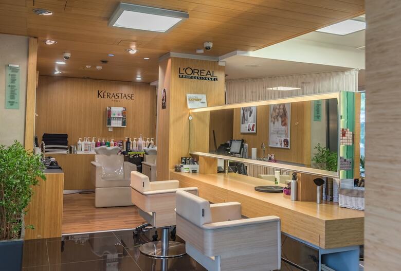Hotel Zena Beauty & Shopping Center