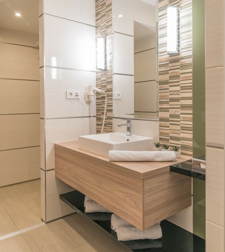 Hotel Zena Beauty & Shopping Center