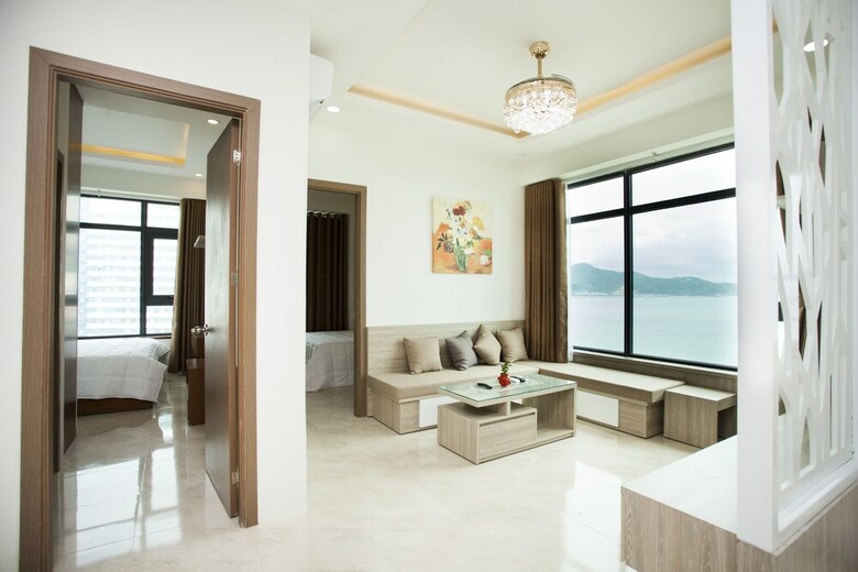 Aparthotel Beach Front Oceanous Apartment