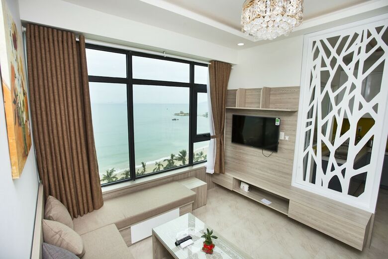 Aparthotel Beach Front Oceanous Apartment