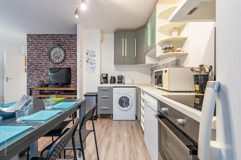 Frenila 2 Bedrooms Apartment - 8 People