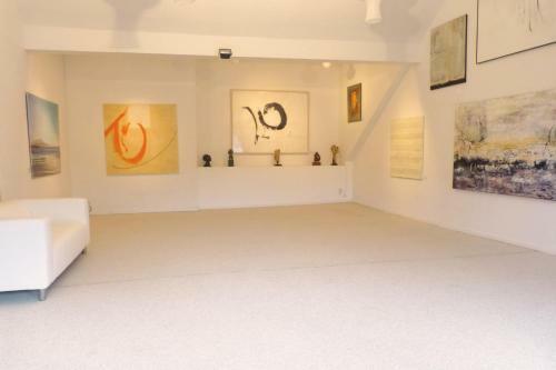 Hostal Rheinriver Guesthouse - Art Hotel