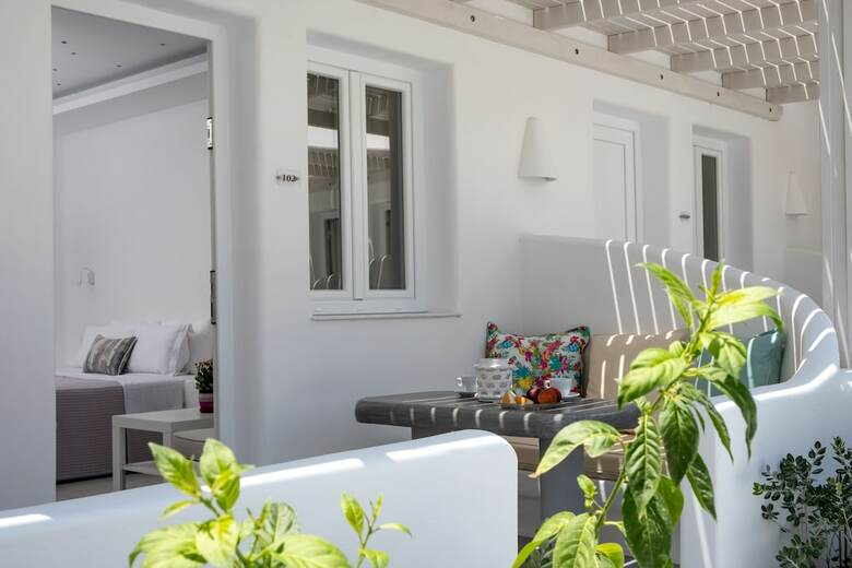 Hotel Ambience Suites