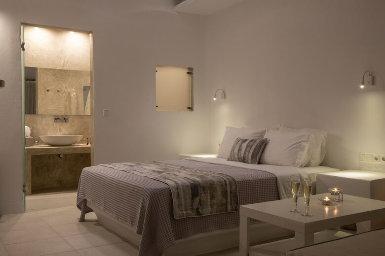 Hotel Ambience Suites