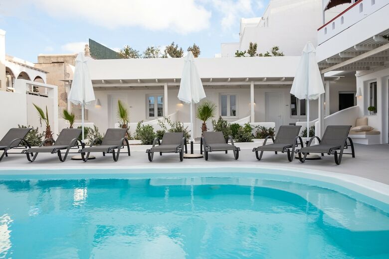 Hotel Ambience Suites