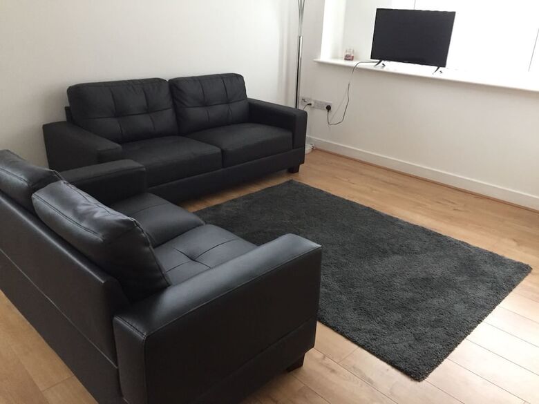 High 5 Apartment