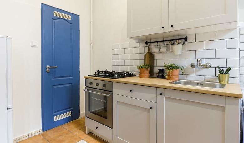 Chic Tarragon Apartments