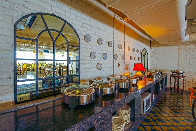 Hotel Mint Otm