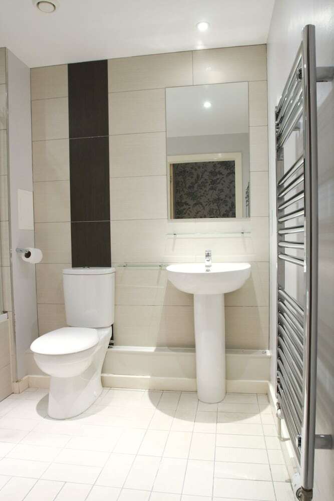 Modern Apartment, Wilmington Close