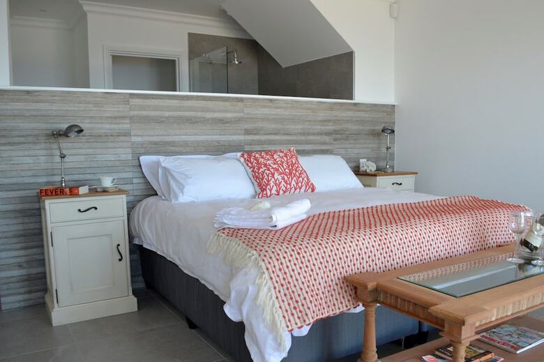 Hotel Oceans Drift Guest House - Adults Only