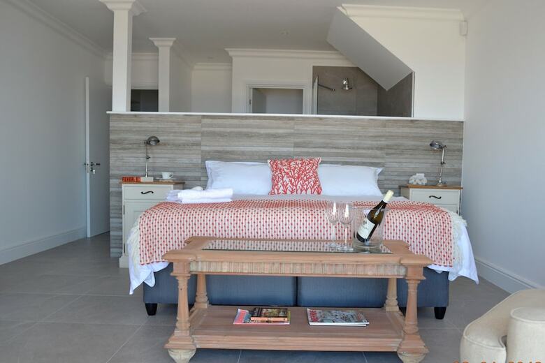 Hotel Oceans Drift Guest House - Adults Only