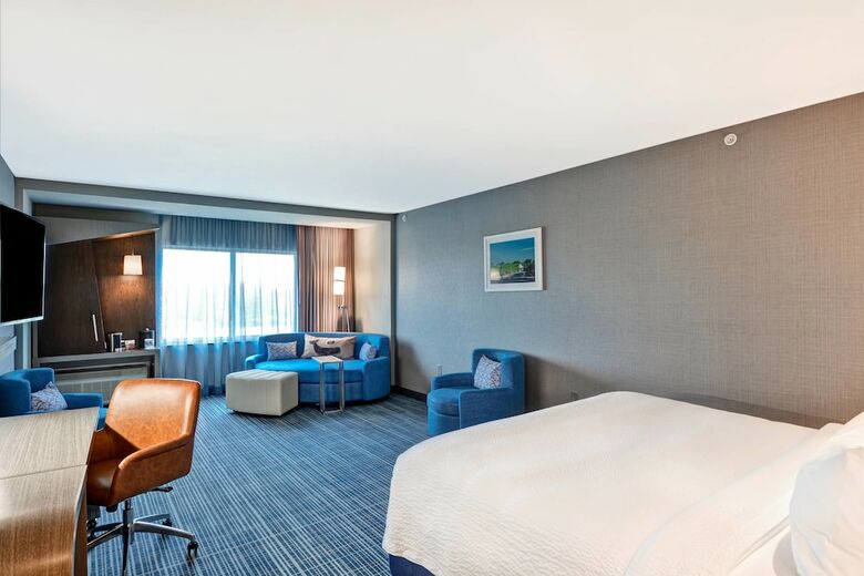 Hotel Courtyard By Marriott Long Island Islip/courthouse Complex