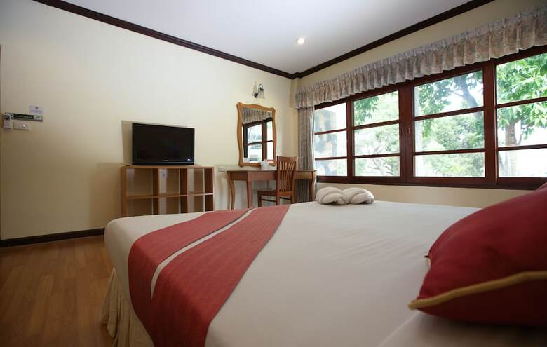 Hotel Muaklek Paradise Resort