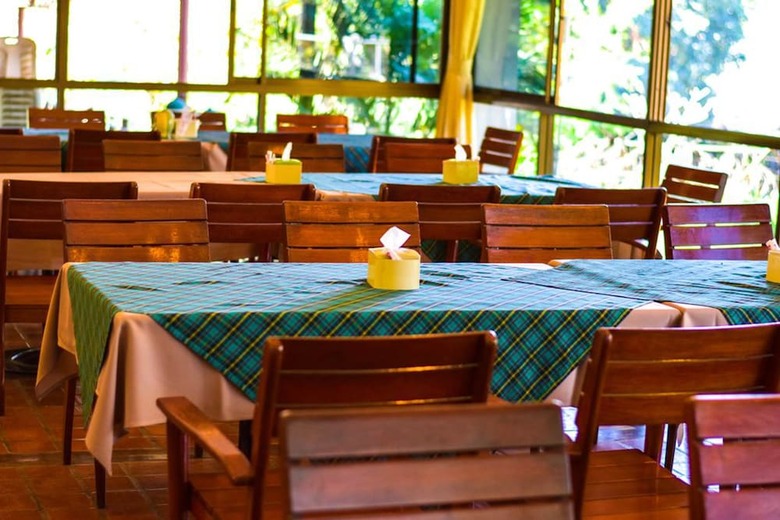 Hotel Muaklek Paradise Resort