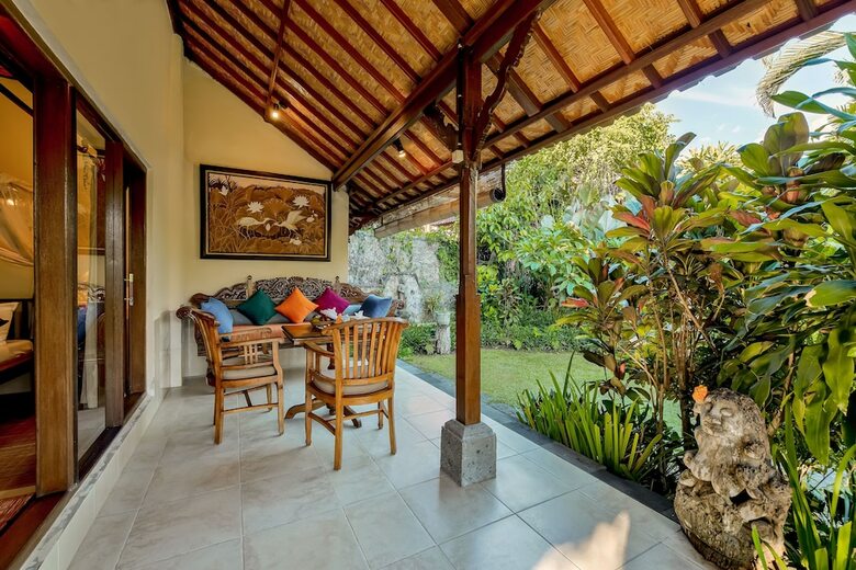 Hotel Kebun Indah