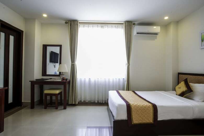 Luxe Hotel