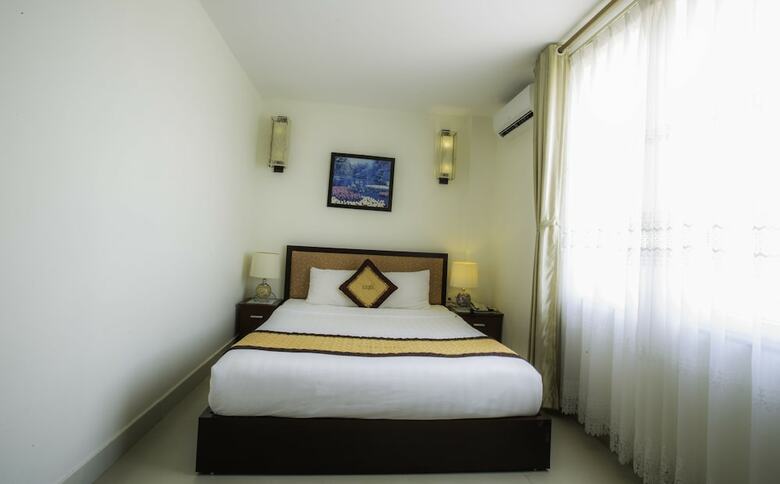 Luxe Hotel