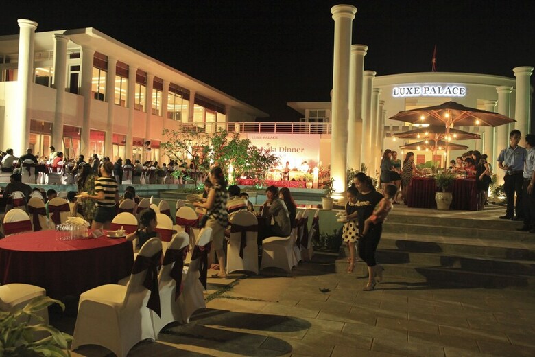 Luxe Hotel