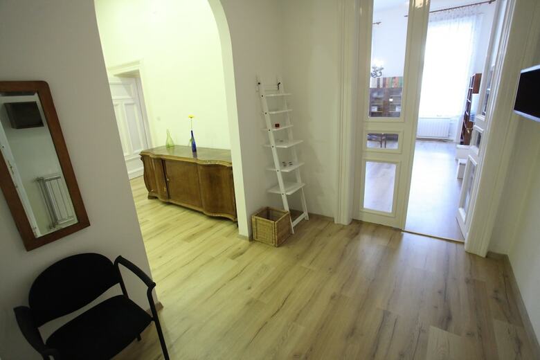 Dfive Apartments - Sissy