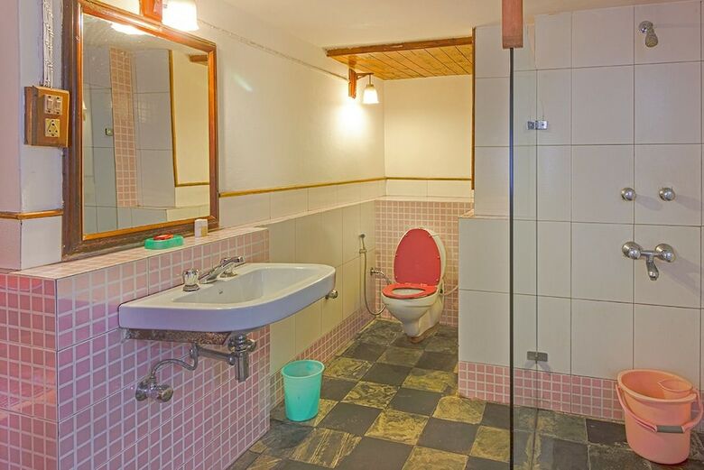 Johnsons Hotel