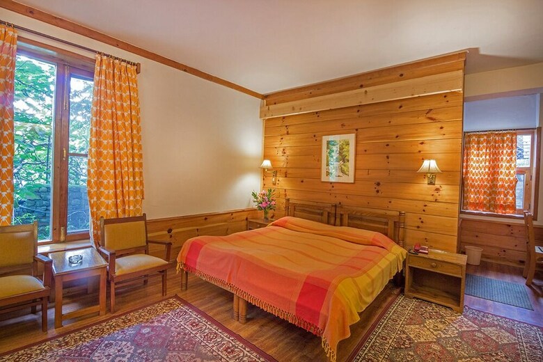 Johnsons Hotel