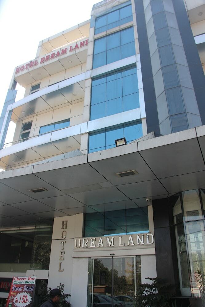 Hotel Dream Land