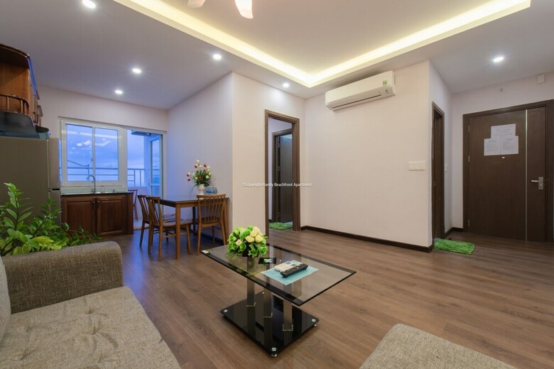 Handy Beachfront Apartment