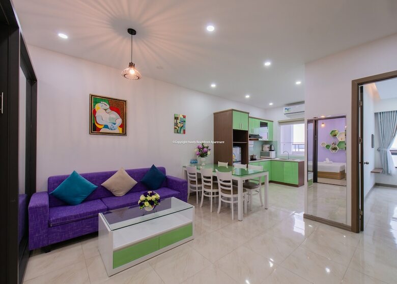 Handy Beachfront Apartment