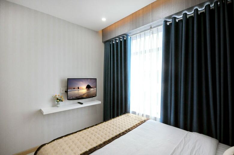 Handy Beachfront Apartment