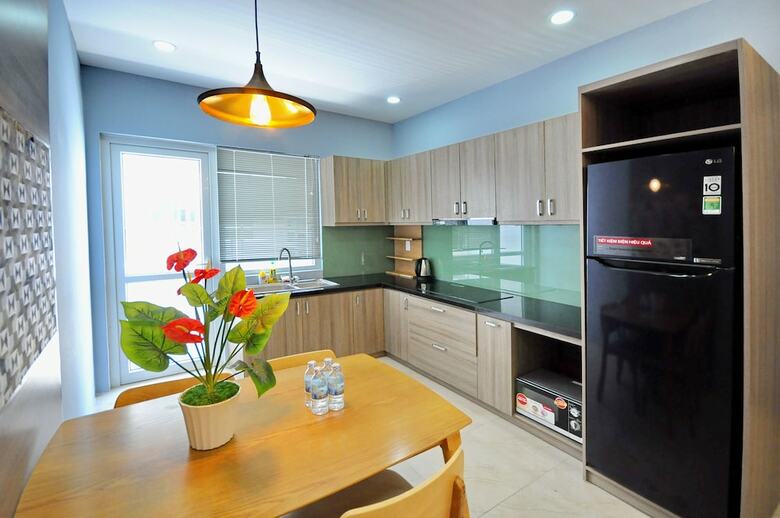 Handy Beachfront Apartment