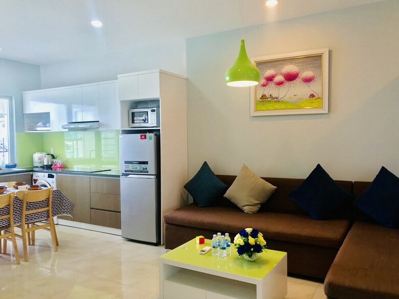 Handy Beachfront Apartment