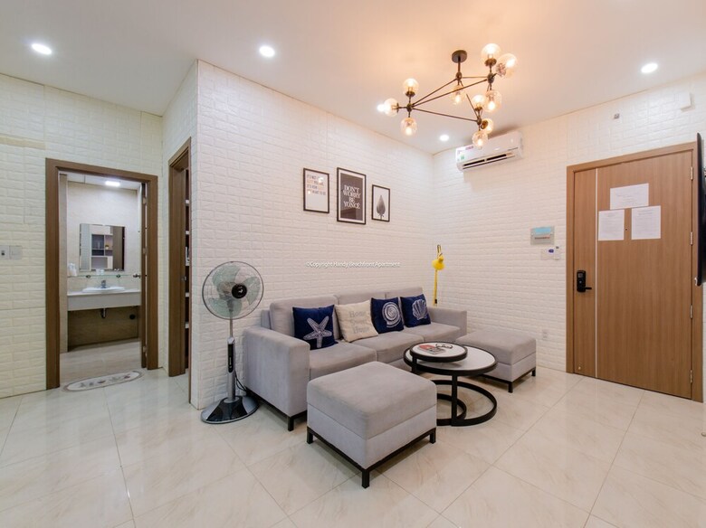 Handy Beachfront Apartment