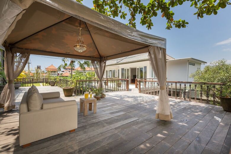 Jadine Bali Villa By Nagisa Bali