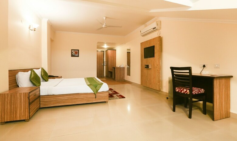 Hotel Treebo Trend Gk Conifer