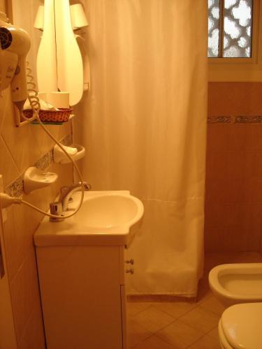 Lugra Hotel