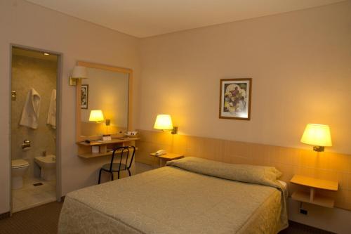Corrientes Plaza Hotel