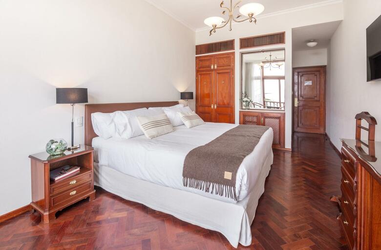 Hotel Altos De La Vina