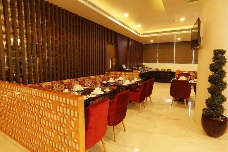 Days Hotel By Wyndham Jaipur Tonk Road