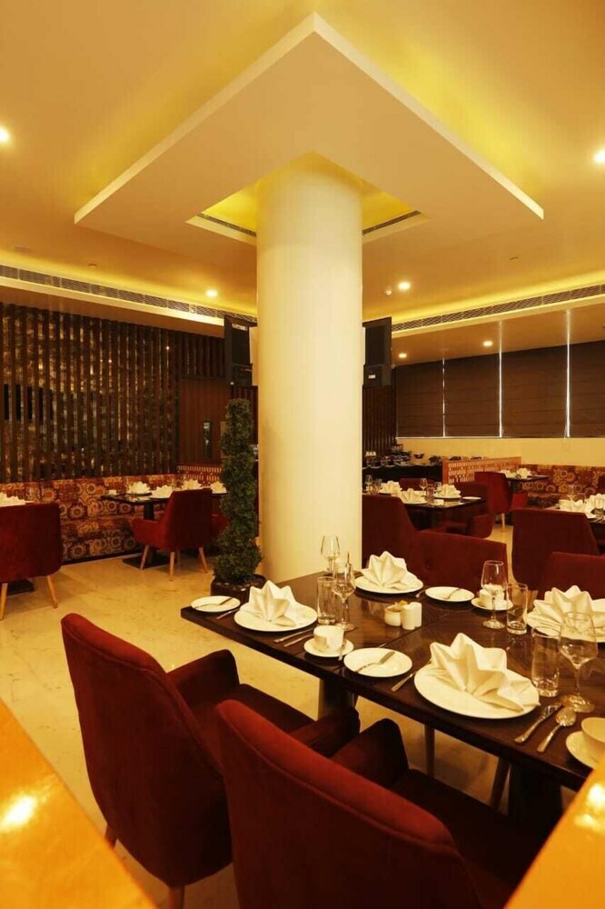 Days Hotel By Wyndham Jaipur Tonk Road