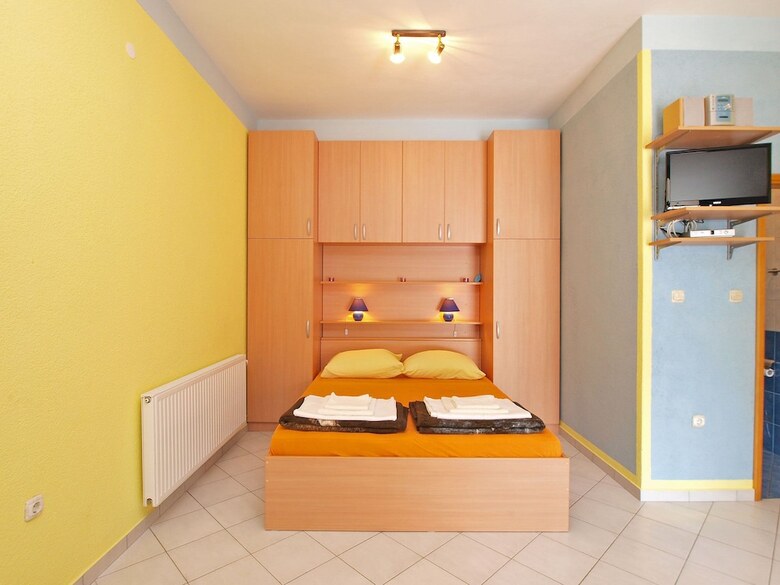 Apartment Denis 19