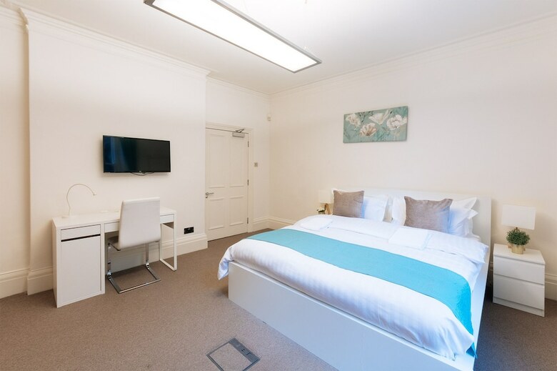 Apartamentos Mayfair Guesthouse