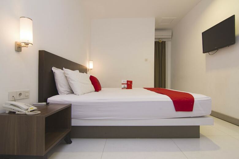Hotel Reddoorz Near Universitas Diponegoro