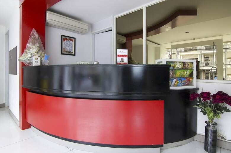 Hotel Reddoorz Near Universitas Diponegoro