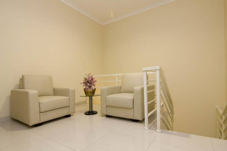 Hotel Reddoorz Near Universitas Diponegoro