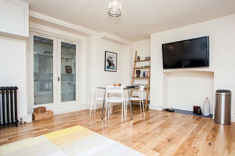 Apartamentos Bright &spacious Central 1 Bed Basement Flat
