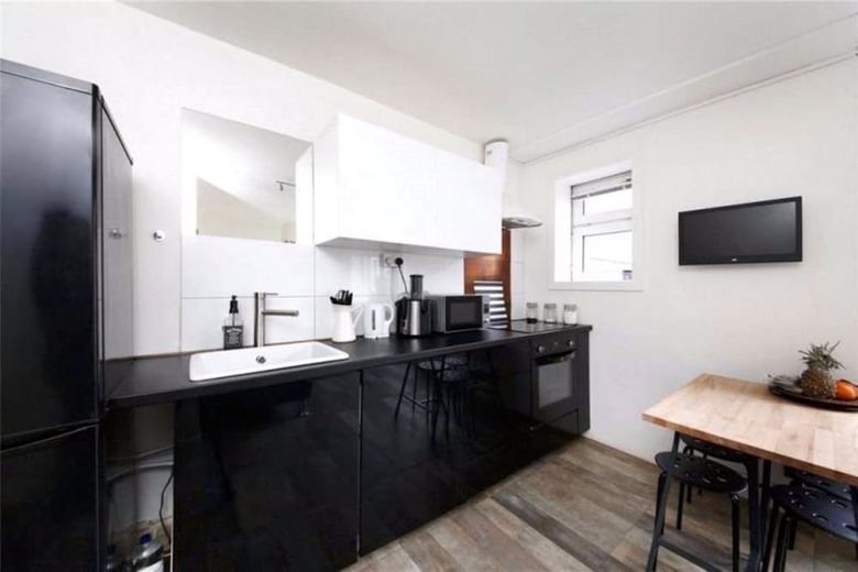 Modern Apartment That Sleeps 2