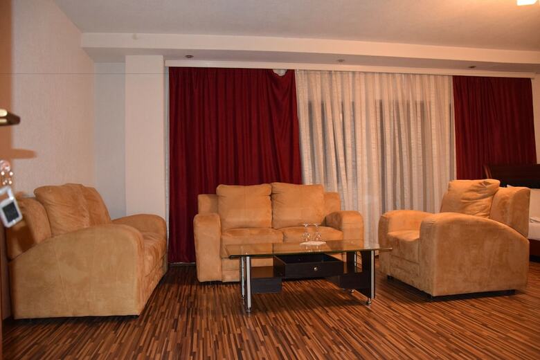 Hotel Denis